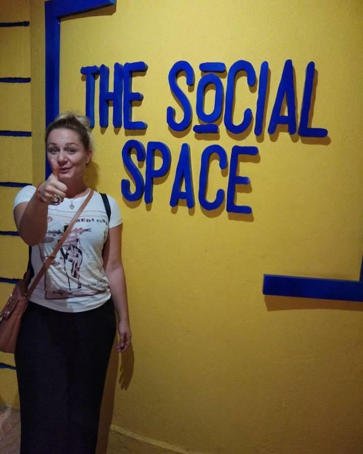 The Social Space Hostel Mumbai Exterior foto